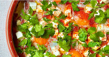 CHAKCHUKA, FROMAGE DE BREBIS ET CORIANDRE
